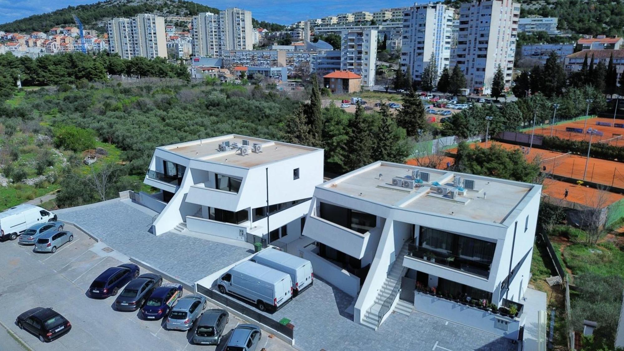 Sh Sibenik Home Luxury Apartment Bagian luar foto